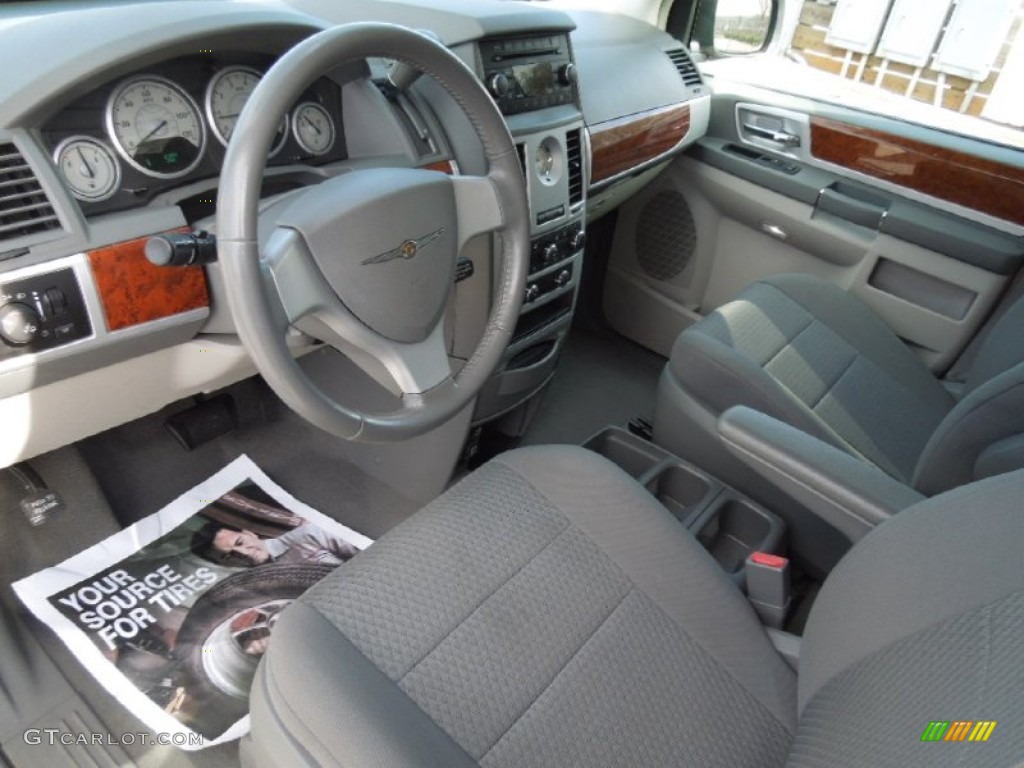 Medium Slate Gray/Light Shale Interior 2009 Chrysler Town & Country Touring Photo #77325423