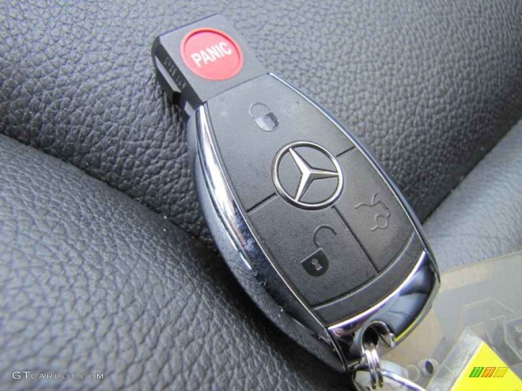 2008 Mercedes-Benz GL 550 4Matic Keys Photos