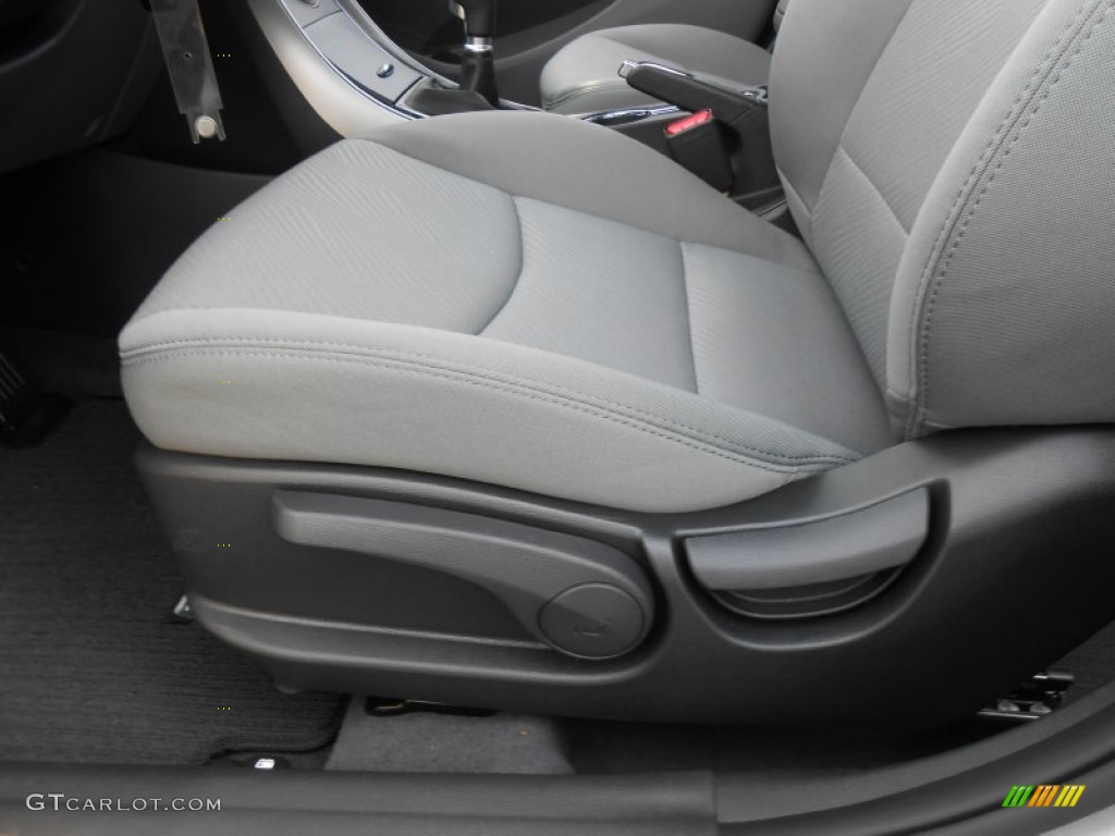 2013 Elantra GLS - Titanium Gray Metallic / Gray photo #23
