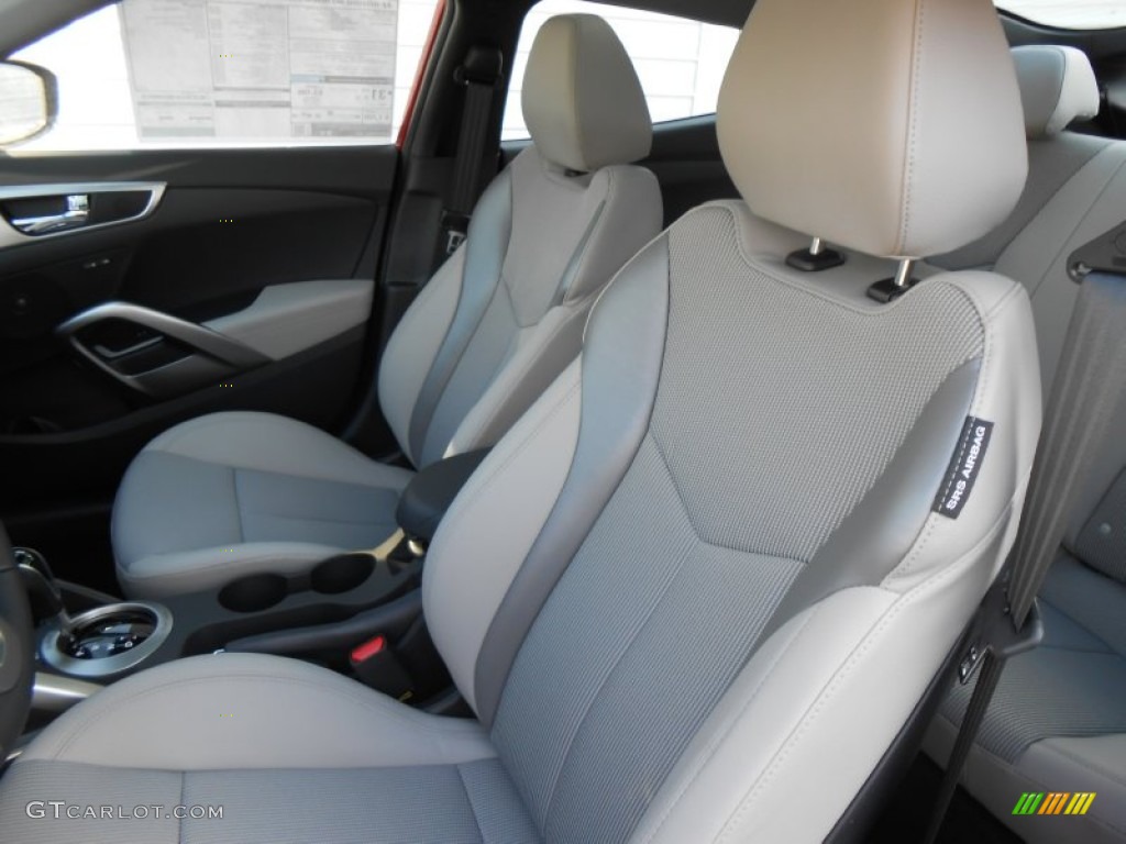 2013 Hyundai Veloster Standard Veloster Model Front Seat Photo #77329299