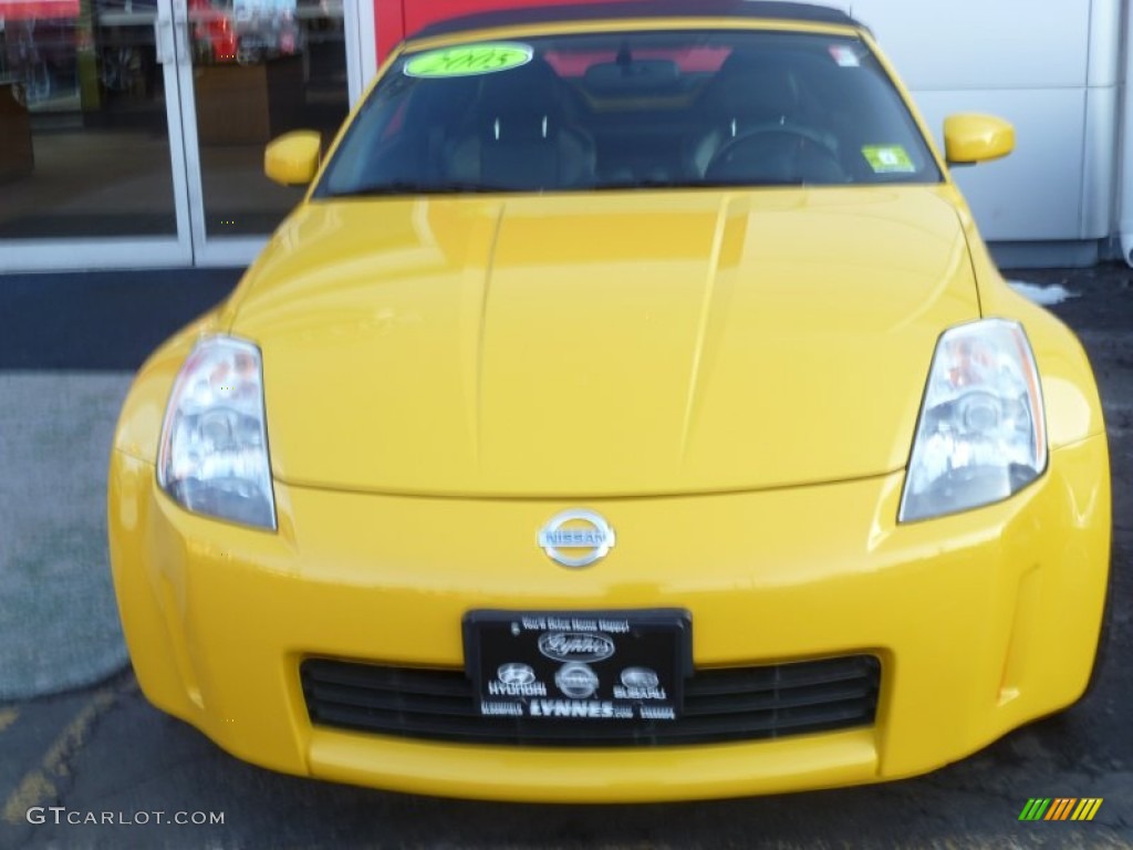 2005 350Z Touring Roadster - Ultra Yellow Metallic / Charcoal photo #3