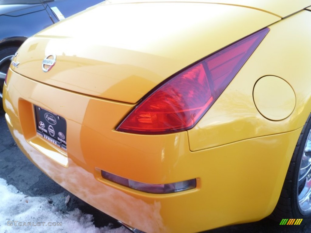 2005 350Z Touring Roadster - Ultra Yellow Metallic / Charcoal photo #5
