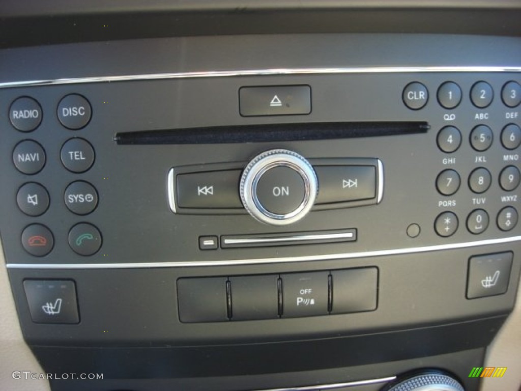 2011 Mercedes-Benz GLK 350 Controls Photo #77335023