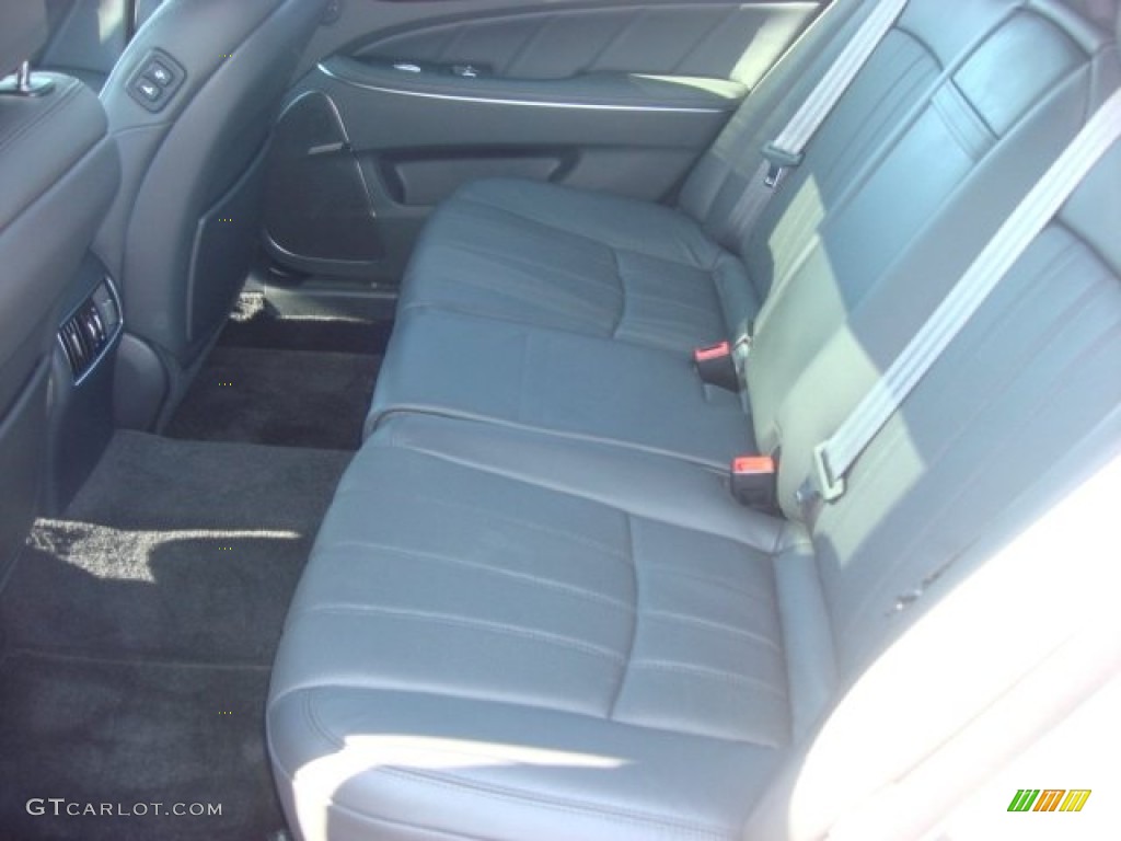 2012 Hyundai Equus Signature Rear Seat Photo #77335395