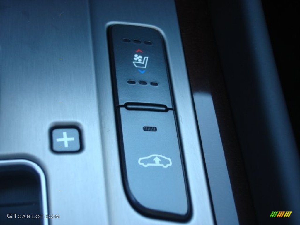 2012 Equus Signature - Platinum Metallic / Jet Black photo #37