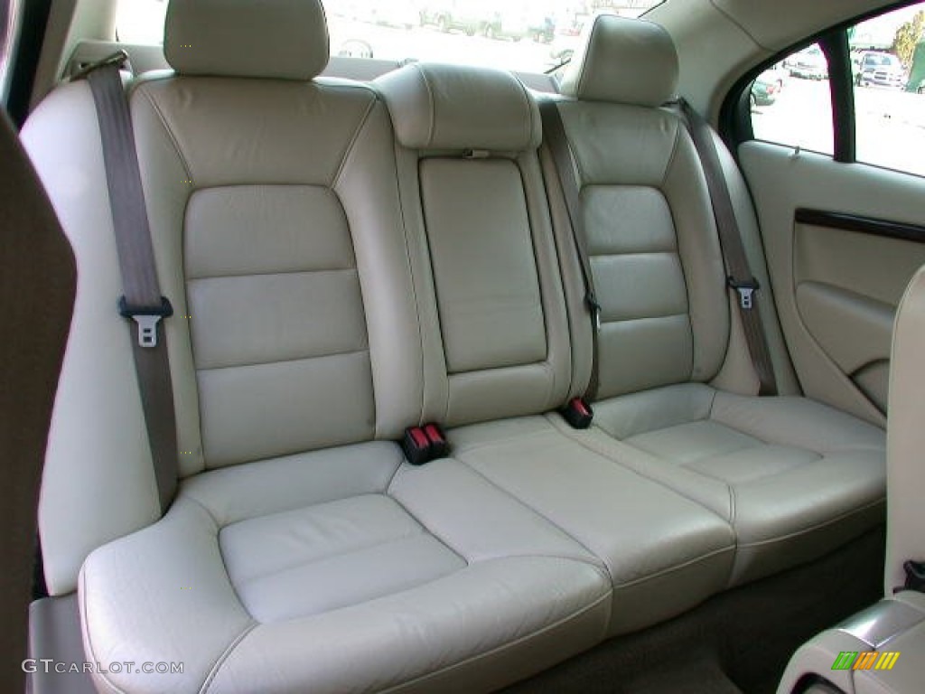 2007 Volvo S80 3.2 Rear Seat Photo #77336202