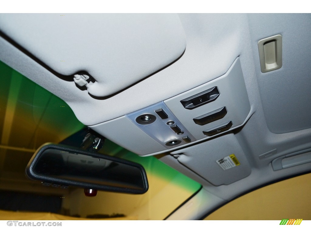 2006 BMW 7 Series 750i Sedan Controls Photo #77337618