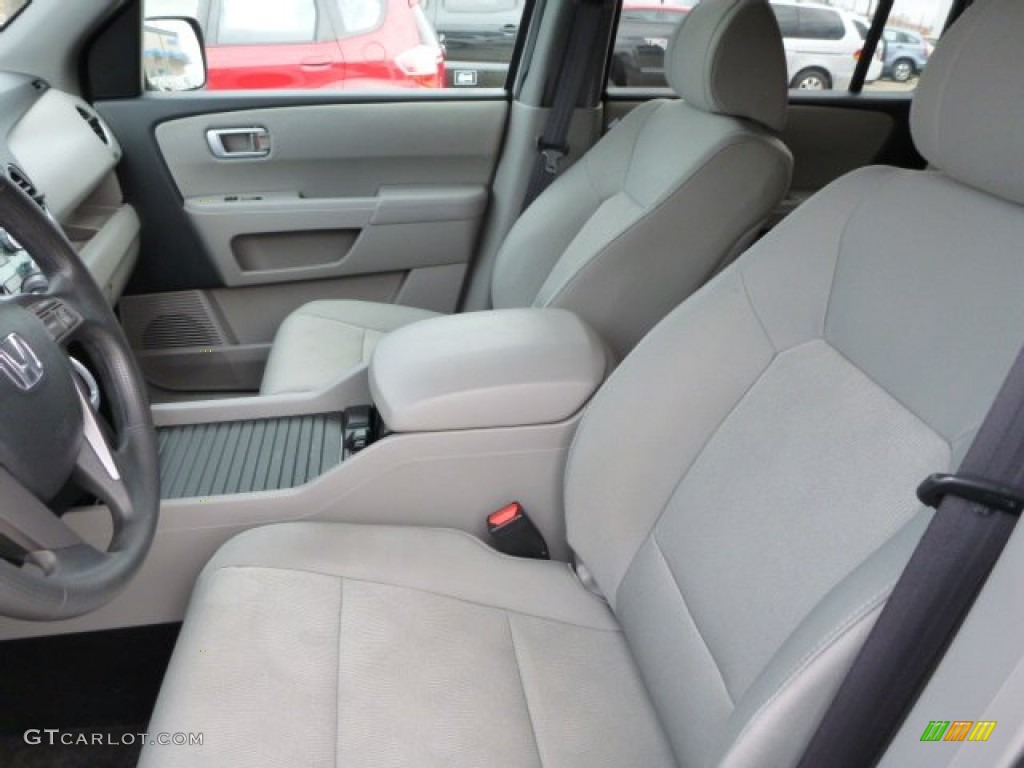 Gray Interior 2010 Honda Pilot LX 4WD Photo #77337636