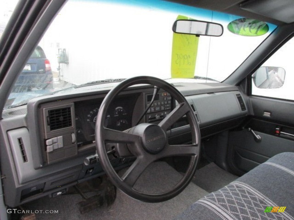 1990 C/K C1500 Scottsdale Regular Cab - Light Blue Metallic / Gray photo #12