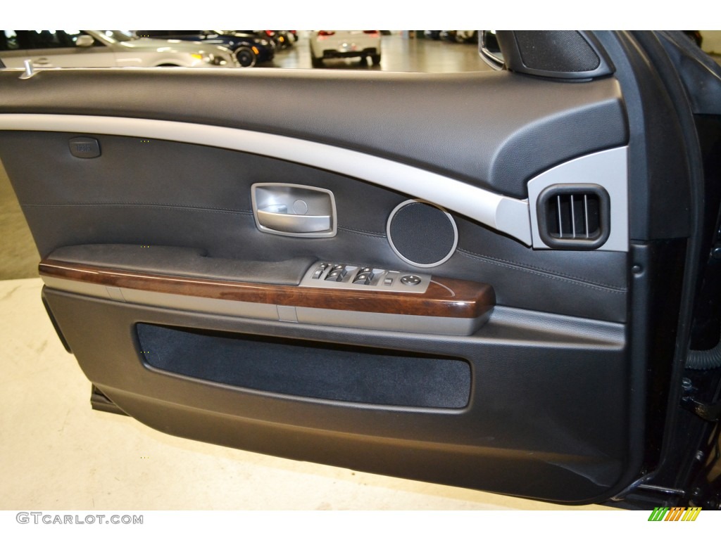 2006 BMW 7 Series 750i Sedan Black/Black Door Panel Photo #77337831