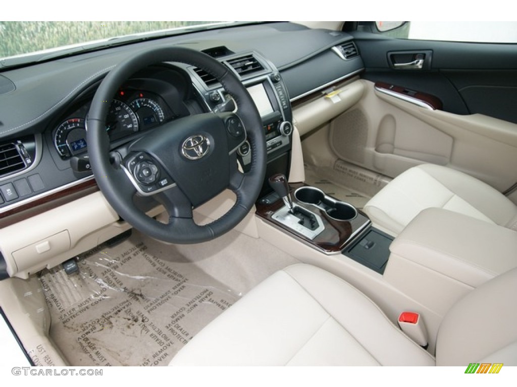 Ivory Interior 2013 Toyota Camry XLE V6 Photo #77338941