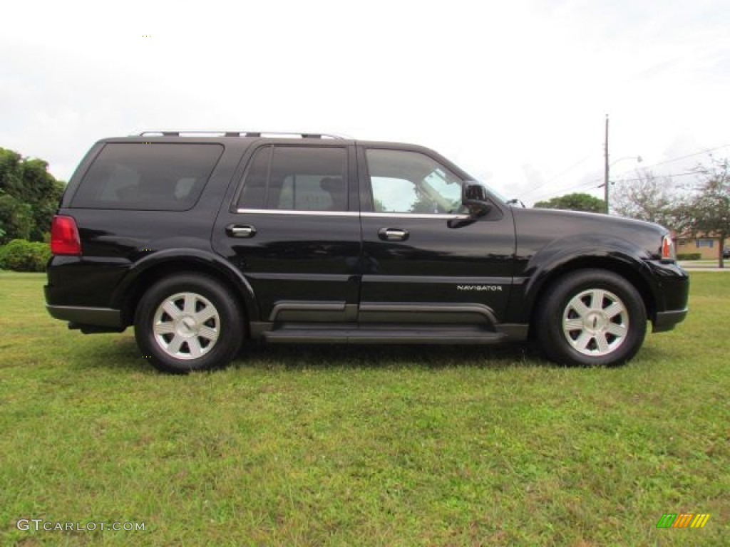 2004 Navigator Luxury - Black Clearcoat / Light Parchment photo #9