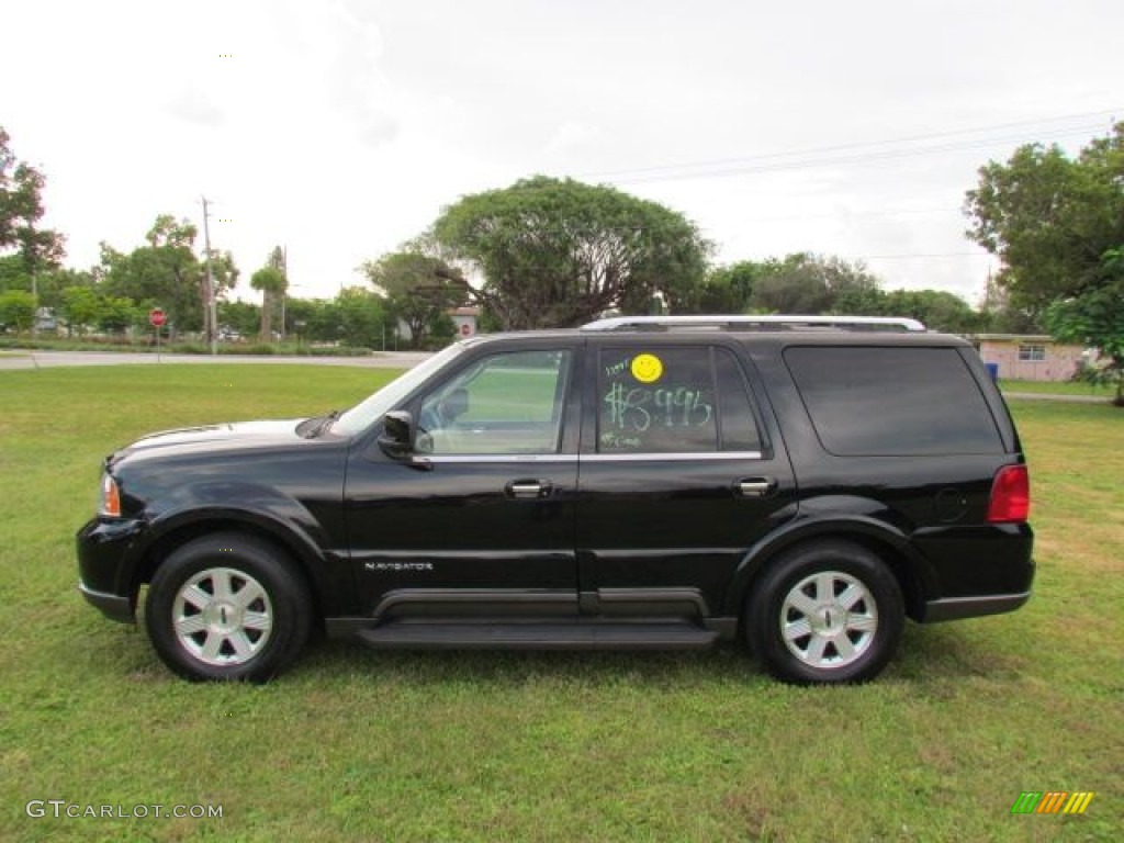 2004 Navigator Luxury - Black Clearcoat / Light Parchment photo #24