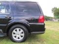 2004 Black Clearcoat Lincoln Navigator Luxury  photo #29