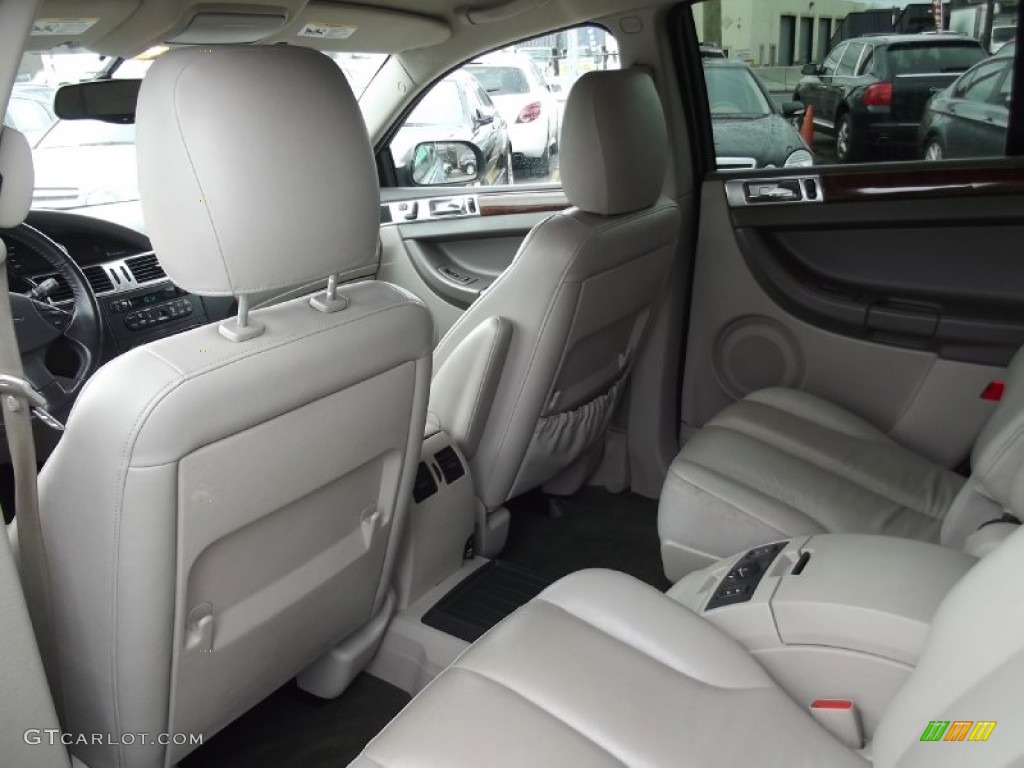 Light Taupe Interior 2005 Chrysler Pacifica Touring AWD Photo #77340980