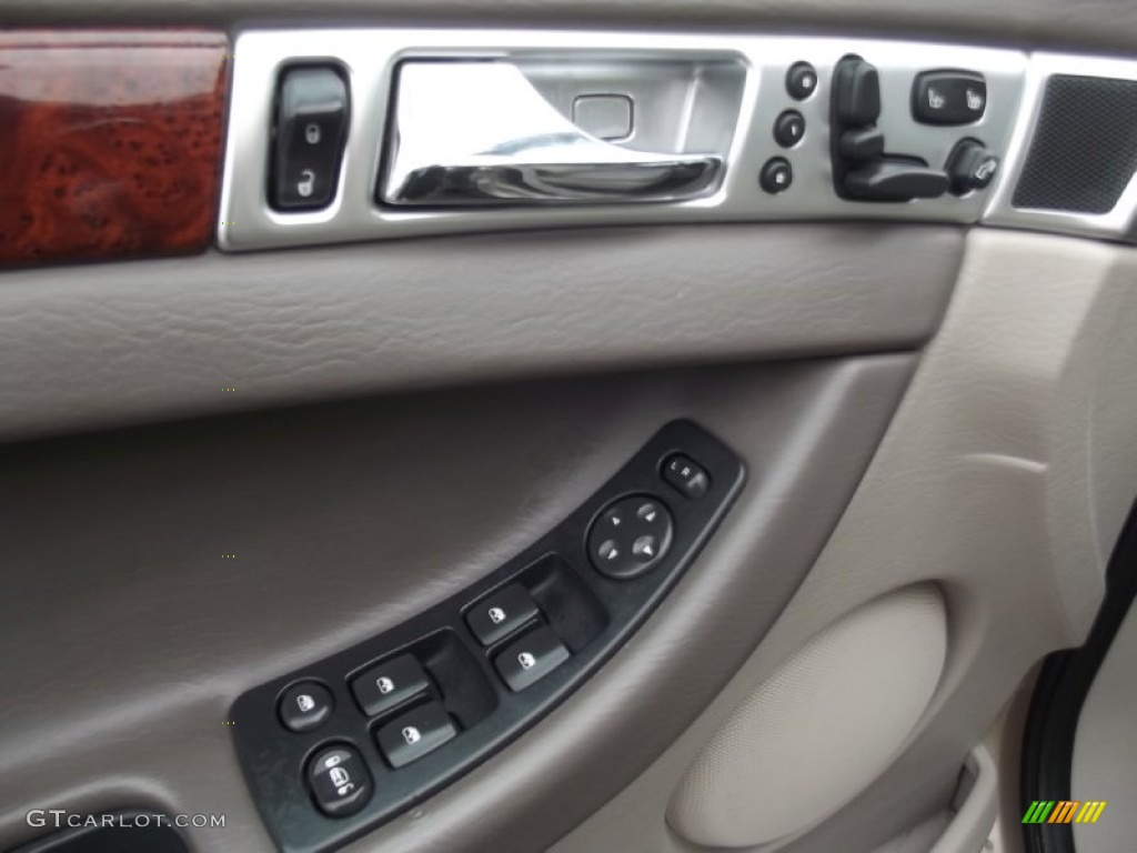 2004 Pacifica AWD - Linen Gold Metallic / Light Taupe photo #7