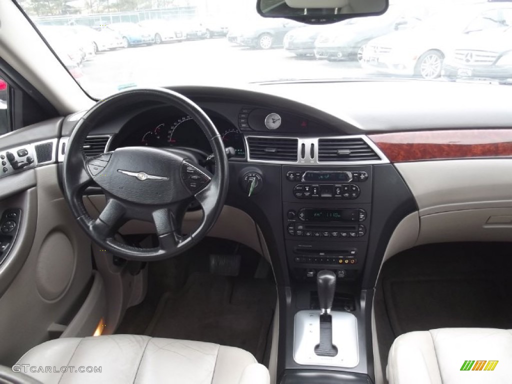 2004 Pacifica AWD - Linen Gold Metallic / Light Taupe photo #15
