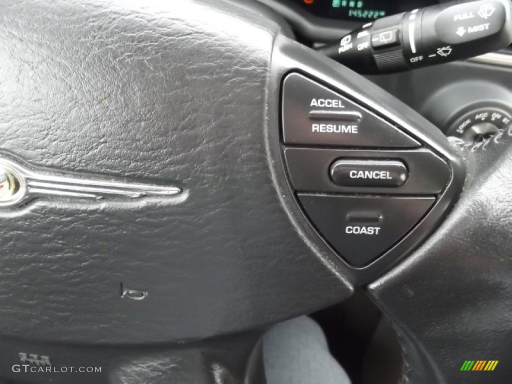 2004 Pacifica AWD - Linen Gold Metallic / Light Taupe photo #19