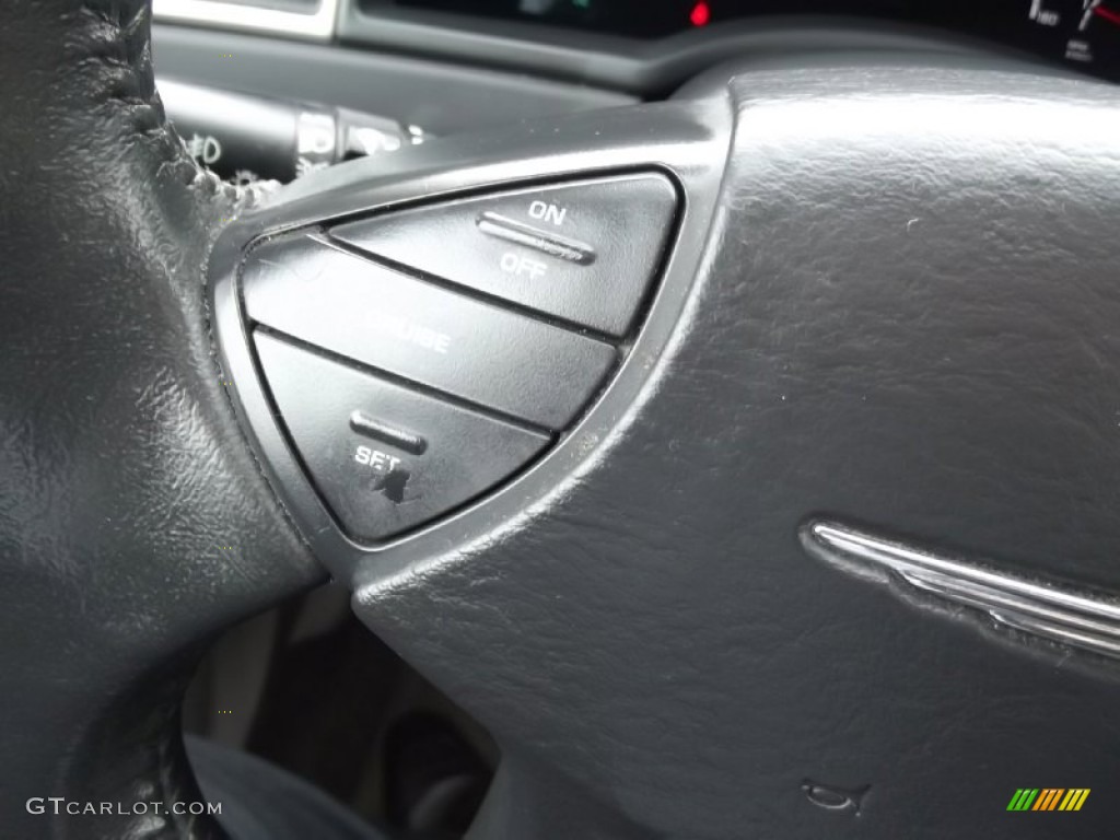 2004 Pacifica AWD - Linen Gold Metallic / Light Taupe photo #20