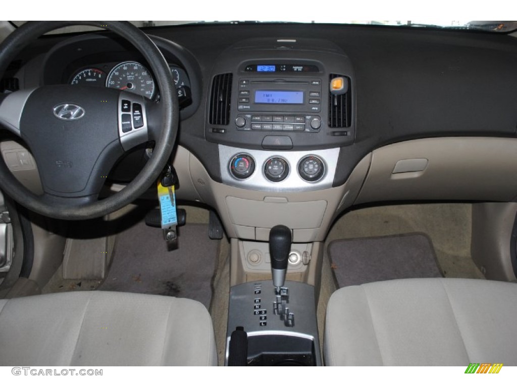 2007 Hyundai Elantra GLS Sedan Dashboard Photos