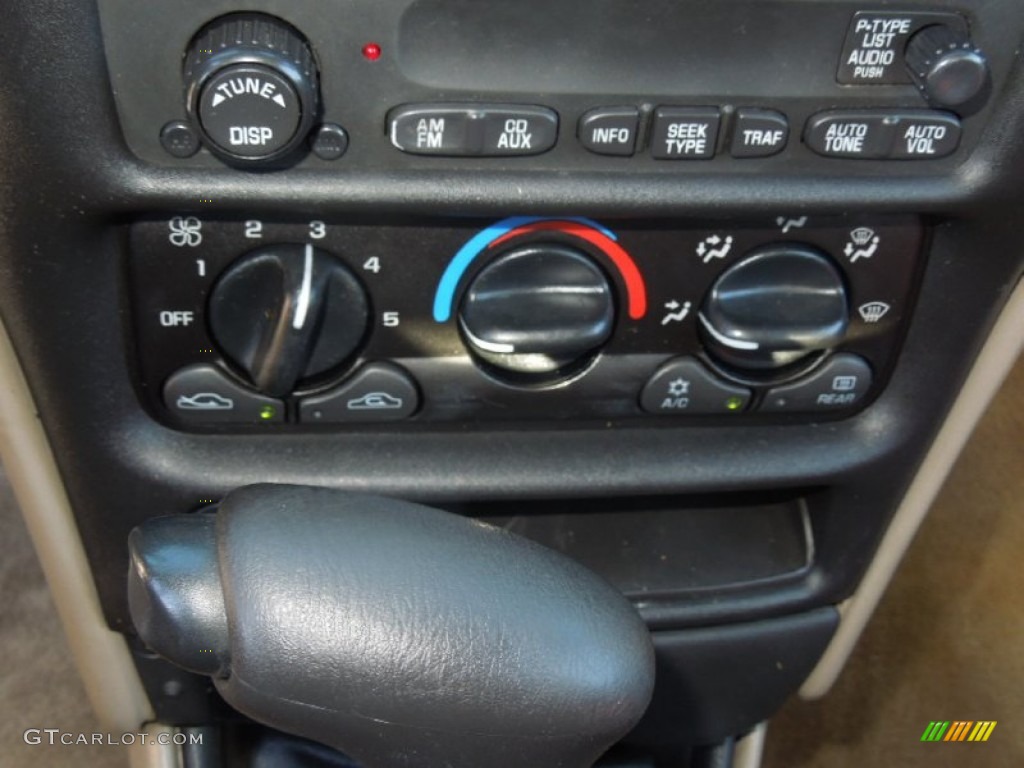 2001 Chevrolet Malibu Sedan Controls Photos