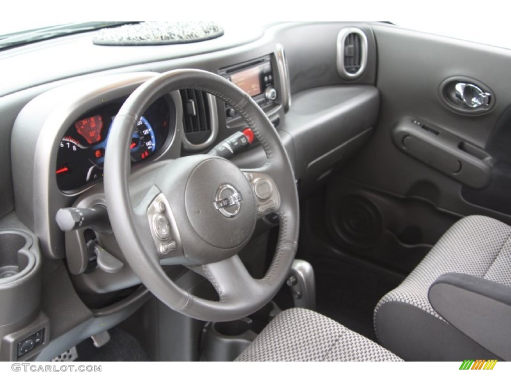 2010 Nissan Cube Krom Edition Black/Gray Dashboard Photo #77342336