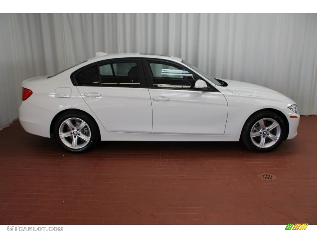 2013 3 Series 328i xDrive Sedan - Alpine White / Black photo #3