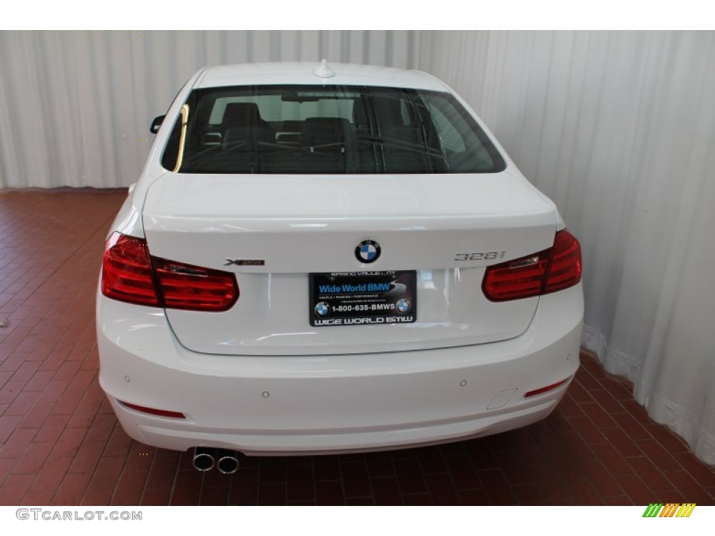 2013 3 Series 328i xDrive Sedan - Alpine White / Black photo #5