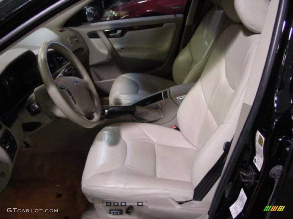 2005 V70 2.4 - Black / Taupe/Light Taupe photo #9
