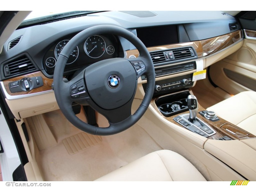 2013 5 Series 528i xDrive Sedan - Alpine White / Venetian Beige photo #8