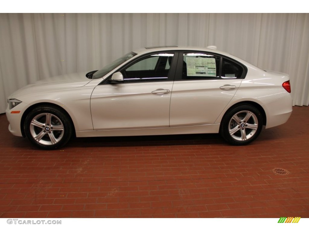 2013 3 Series 328i xDrive Sedan - Mineral White Metallic / Black photo #4