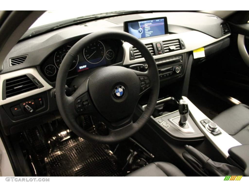 2013 BMW 3 Series 328i xDrive Sedan Black Dashboard Photo #77346417