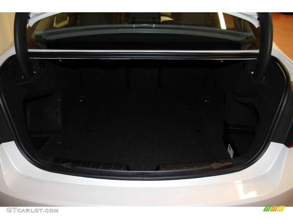 2013 3 Series 328i xDrive Sedan - Mineral White Metallic / Black photo #13
