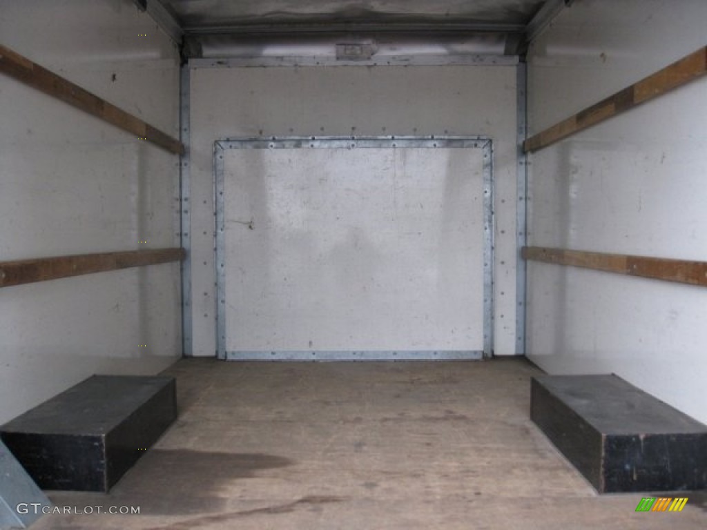 2005 Ford E Series Cutaway E350 Commercial Moving Truck Trunk Photos