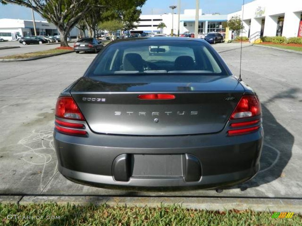 Graphite Metallic 2004 Dodge Stratus SXT Sedan Exterior Photo #77349888