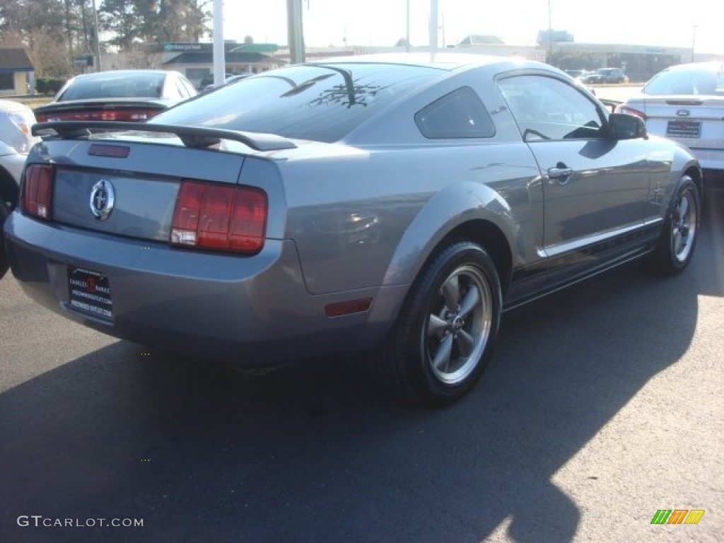 2006 Mustang V6 Premium Coupe - Tungsten Grey Metallic / Light Graphite photo #3