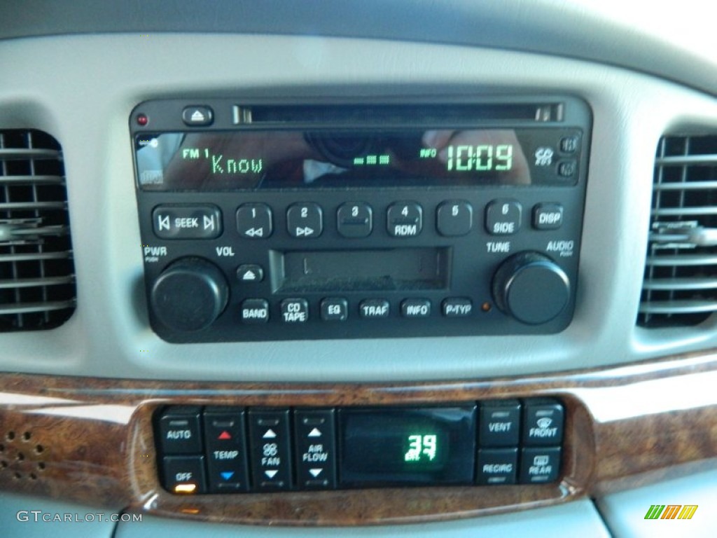 2003 Buick LeSabre Limited Controls Photo #77351803