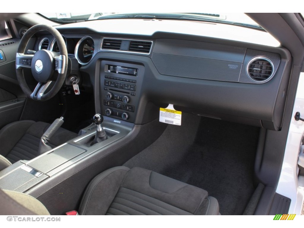 2013 Ford Mustang Boss 302 Charcoal Black/Recaro Sport Seats Dashboard Photo #77351967