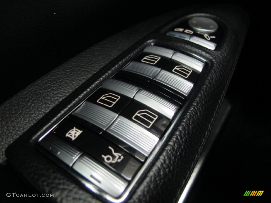 2007 Mercedes-Benz S 550 Sedan Controls Photo #77353263