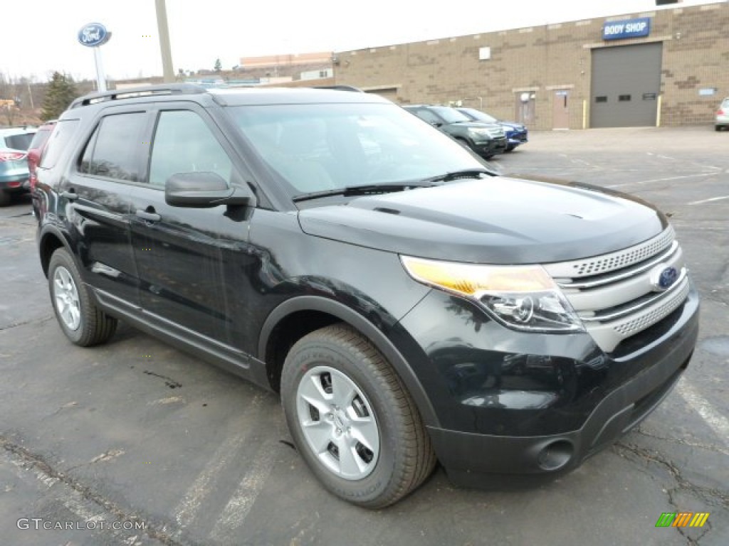 2013 Explorer 4WD - Tuxedo Black Metallic / Medium Light Stone photo #1