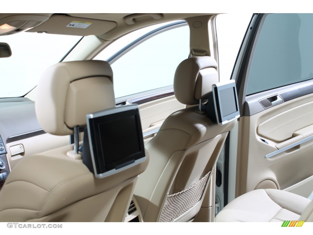 2010 Mercedes-Benz GL 450 4Matic Entertainment System Photo #77354385