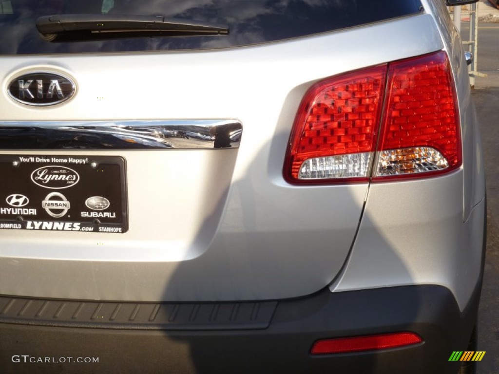 2012 Sorento LX AWD - Bright Silver / Black photo #5