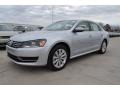 Front 3/4 View of 2013 Passat 2.5L SEL