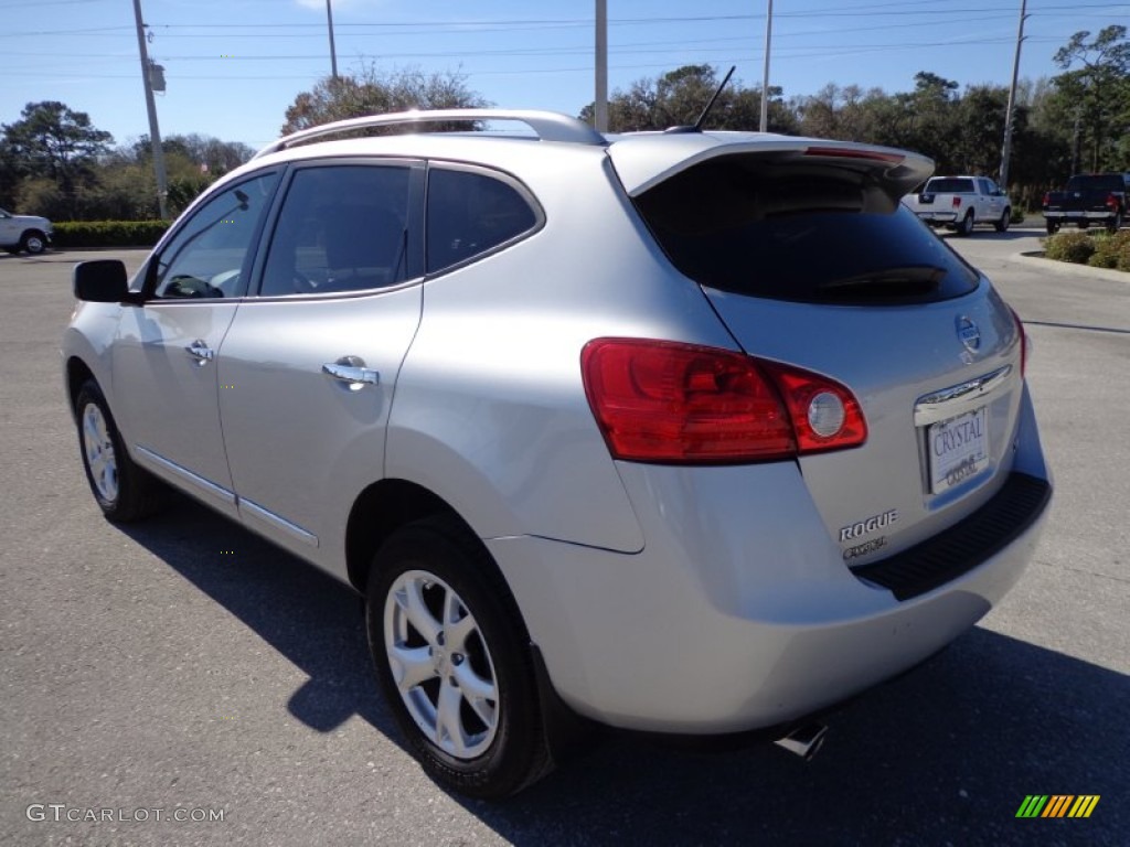 2011 Rogue SV - Silver Ice Metallic / Gray photo #3