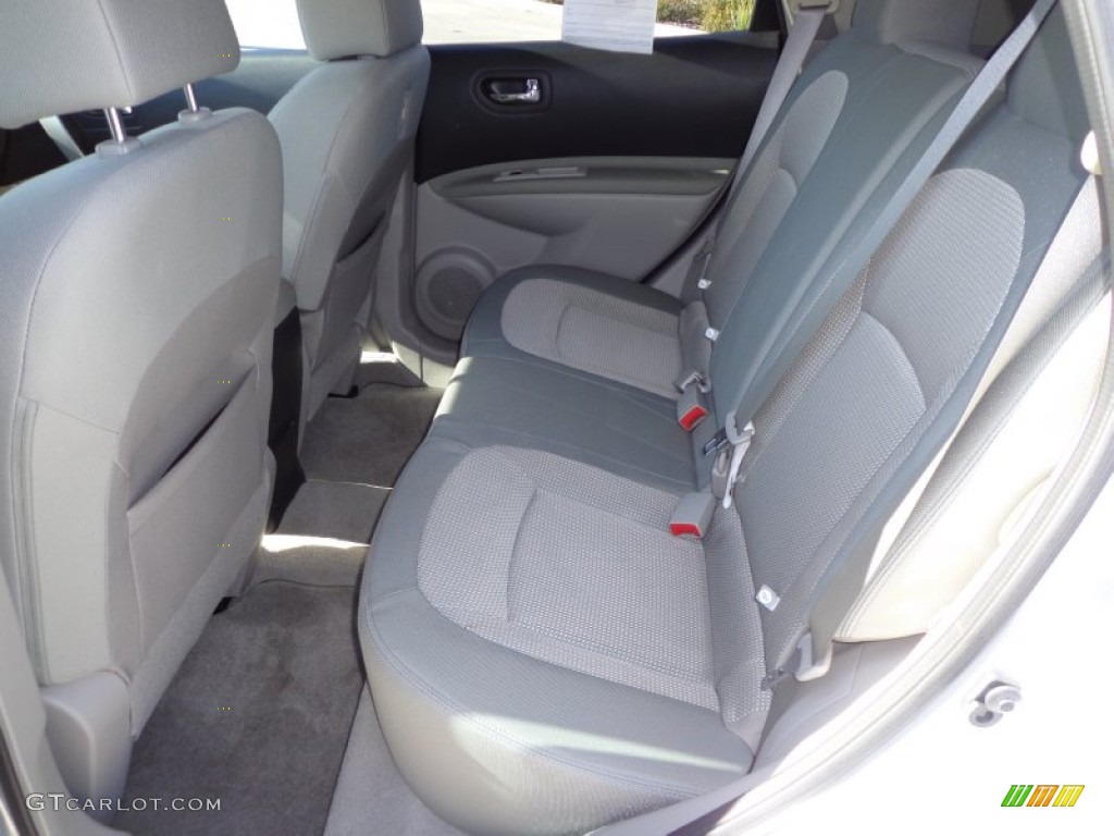 2011 Rogue SV - Silver Ice Metallic / Gray photo #5