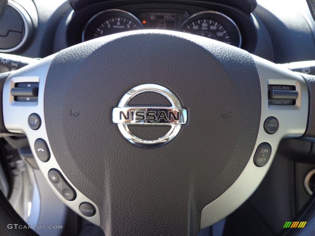 2011 Rogue SV - Silver Ice Metallic / Gray photo #21