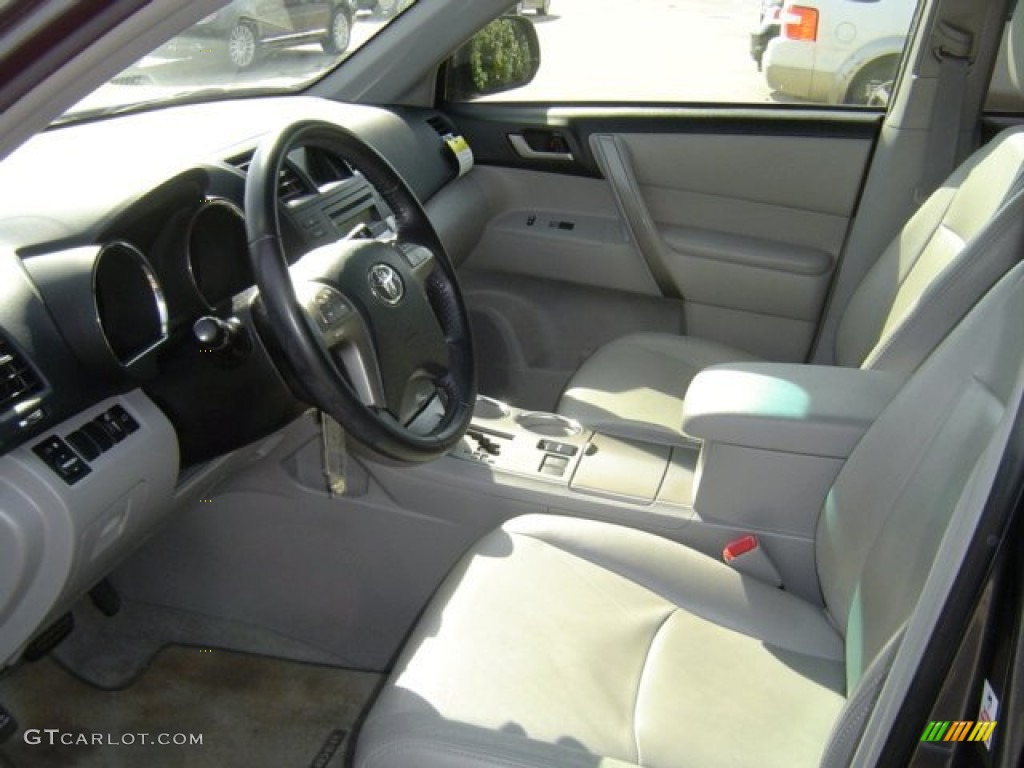 2008 Toyota Highlander Sport Front Seat Photos