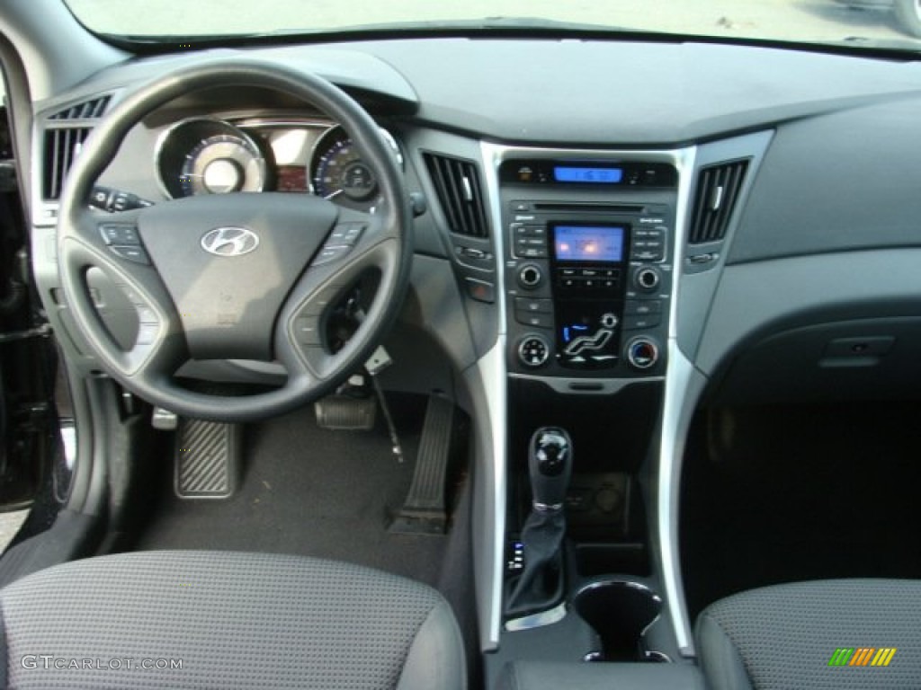 2011 Sonata GLS - Midnight Black / Gray photo #11