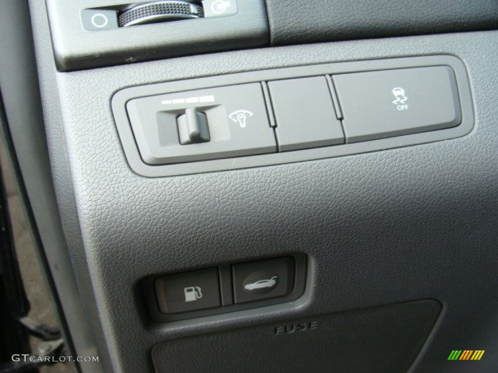 2011 Sonata GLS - Midnight Black / Gray photo #12