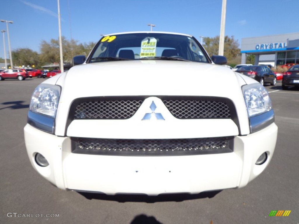 2009 Raider LS Extended Cab - Yosemite White / Slate photo #13